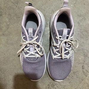 Adidas tennis shoes size 6.5 big girls equivalent to women’s size 8.5